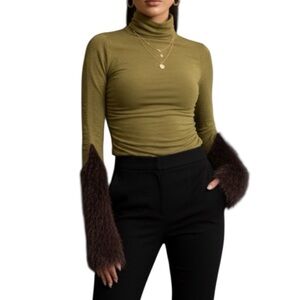 Vitelli Italy Sz XXS Cashmere Blend Funnel Neck Sweater With Brown Fur Sleeves